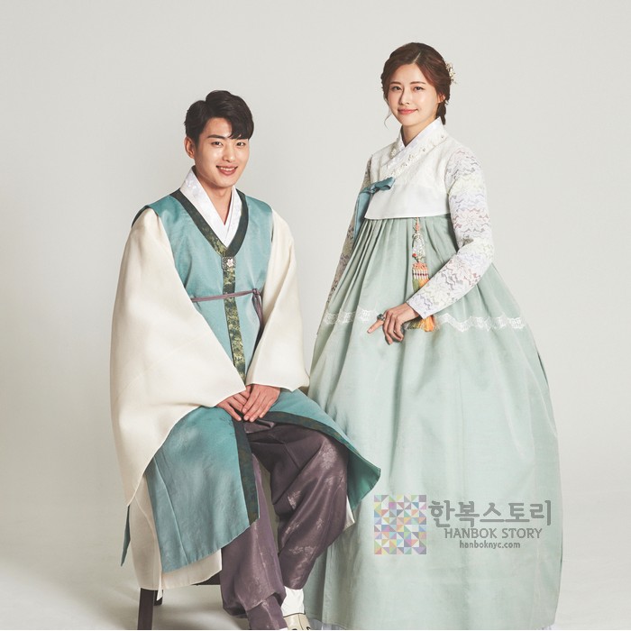 Korean Traditional Hanbok Suits For Men And Women | ubicaciondepersonas ...